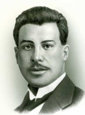 Р. Лопес Веларде.